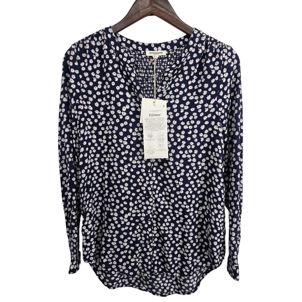 NWT beachlunchlounge Anina Indigo Daisies Button Down Blouse Size Small